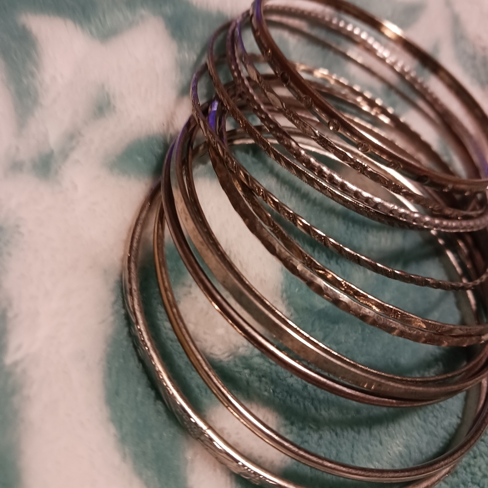 Silver toned bangles - Picture 3 of 3